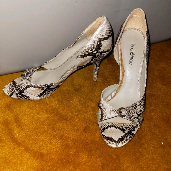 Le Chateau vegan friendly snake skin heels - Picture 2 of 4